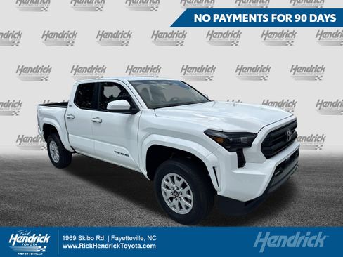 Certified 2025 Toyota Tacoma SR5 RWD image 1