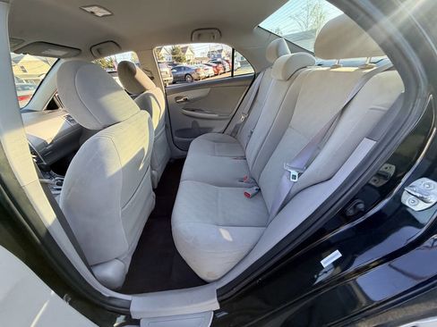 Used 2010 Toyota Corolla LE FWD image 28