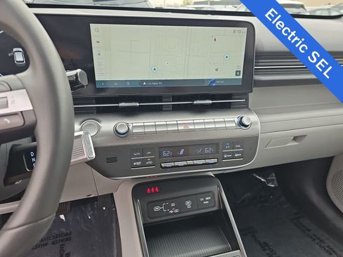 Certified 2024 Hyundai Kona SEL FWD image 20