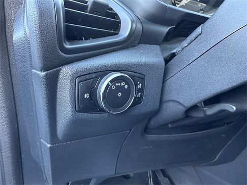 Certified 2018 Ford EcoSport SES image 29