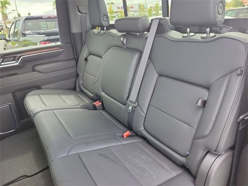 New 2025 GMC Sierra 2500 Denali w/ Denali Reserve Package image 7