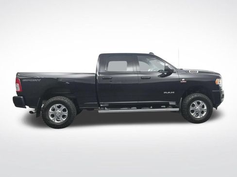 Used 2020 RAM 2500 Big Horn w/ Level 1 Equipment Group AWD/4WD image 4