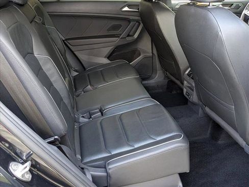 Used 2019 Volkswagen Tiguan SEL Premium R-Line AWD/4WD image 20