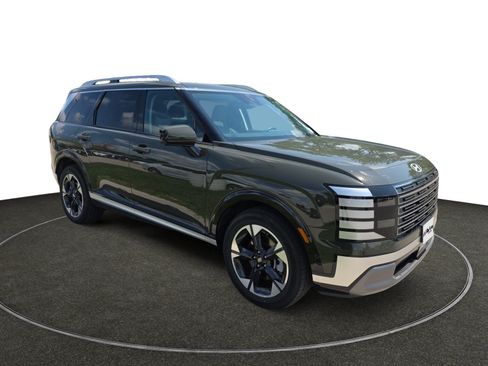 Certified 2026 Hyundai Palisade Limited AWD/4WD image 9