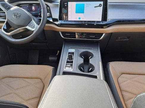 New 2026 Volkswagen Atlas Cross Sport SE image 12