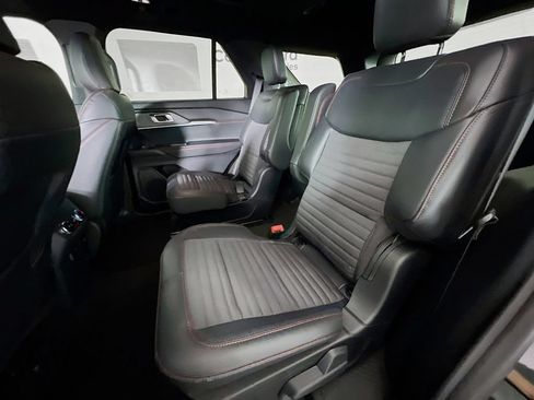 New 2026 Ford Explorer ST-Line w/ ST-Line Street Pack AWD/4WD image 30