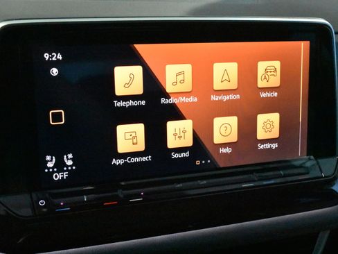 New 2026 Volkswagen Atlas Peak Edition AWD/4WD image 9