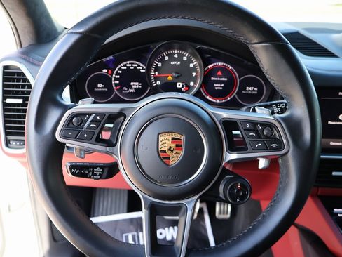 Used 2022 Porsche Cayenne GTS image 29