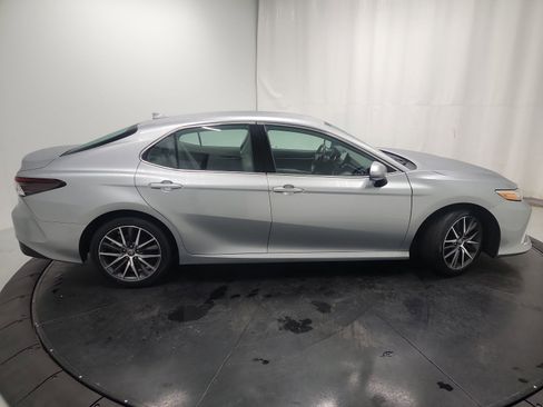 Used 2023 Toyota Camry XLE w/ Navigation Package image 11
