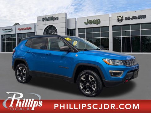 Used 2018 Jeep Compass Trailhawk w/ Leather Interior Group AWD/4WD image 1