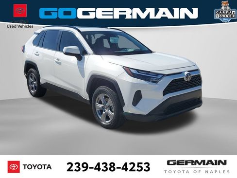 Used 2025 Toyota RAV4 XLE w/ Convenience Package AWD/4WD image 4