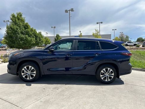 Used 2026 Toyota Highlander Limited AWD/4WD image 4