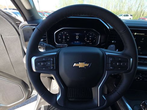 New 2026 Chevrolet Silverado 1500 LTZ w/ LTZ Premium Package AWD/4WD image 18