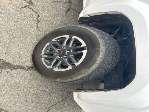 Used 2024 Toyota Tacoma TRD Sport image 15