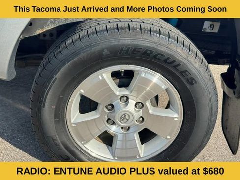 Used 2015 Toyota Tacoma 4x4 Double Cab w/ TRD Sport Package image 5