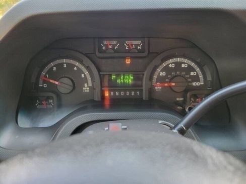 Used 2015 Ford E-350 and Econoline 350 Super Duty w/ Power Windows & Locks Group image 25