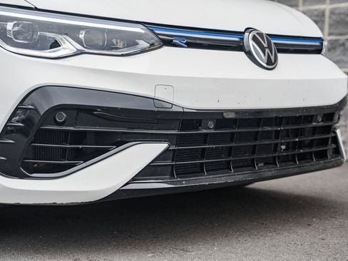 Used 2023 Volkswagen Golf 20th Anniversary Edition image 16