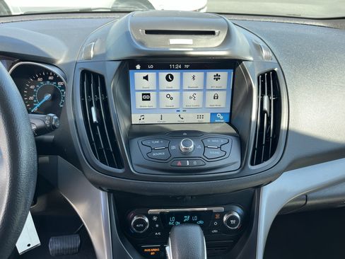 Used 2016 Ford Escape SE w/ Equipment Group 201A FWD image 19