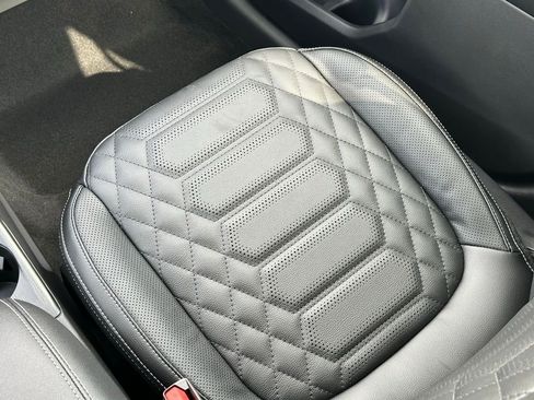 New 2024 Ford Escape SE w/ PHEV Premium Package image 15