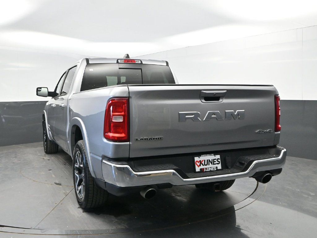 Used 2025 RAM 1500 Laramie AWD/4WD image 6