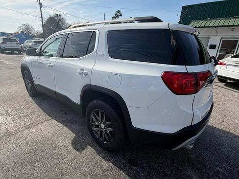 Used 2017 GMC Acadia SLT FWD image 5