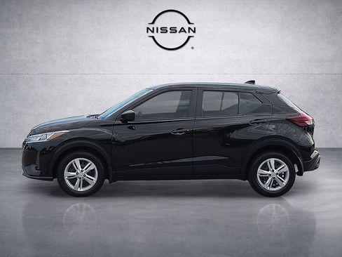 Used 2025 Nissan Kicks Play S FWD image 13