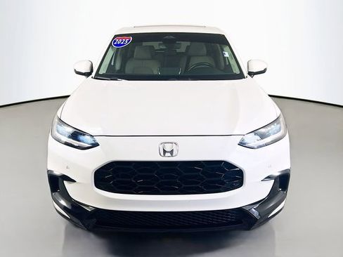 Used 2025 Honda HR-V EX-L image 3