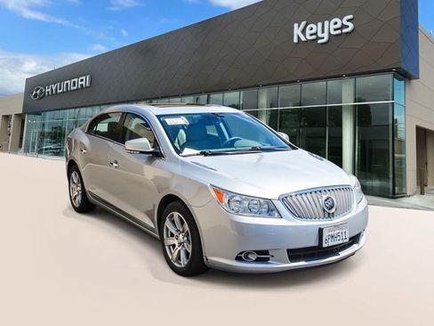Used 2011 Buick LaCrosse CXL FWD image 3