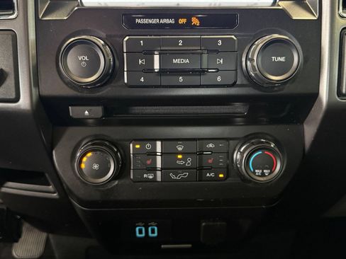 Used 2017 Ford F150 XLT w/ Equipment Group 302A Luxury RWD image 19