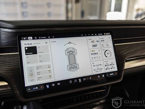 Used 2023 Rivian R1S Launch Edition image 26