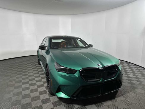 New 2026 BMW M5 w/ Carbon Package image 6
