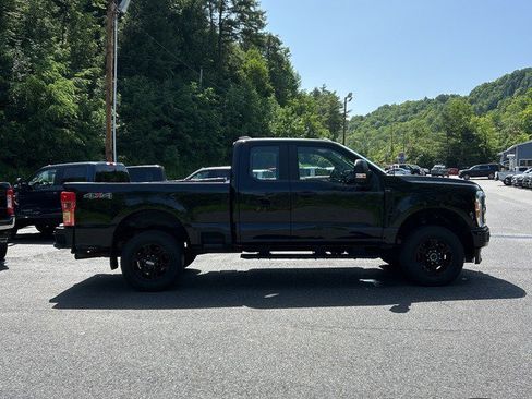 Used 2023 Ford F250 XL w/ STX Appearance Package AWD/4WD image 6
