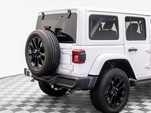 Used 2022 Jeep Wrangler Unlimited Sahara w/ Cold Weather Group image 35