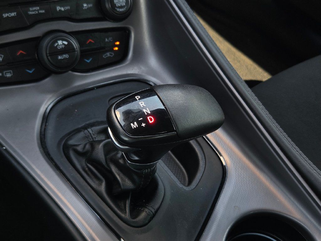 Used 2023 Dodge Challenger R/T RWD image 18