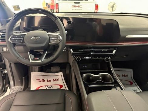 New 2026 Chevrolet Traverse Z71 w/ Enhanced Driving Package AWD/4WD image 17