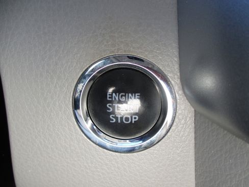 Used 2016 Toyota Highlander Limited image 20