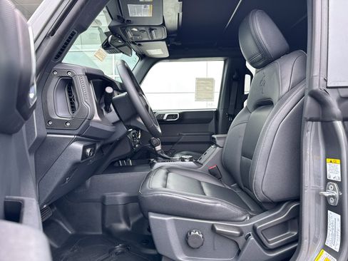 New 2025 Ford Bronco Big Bend w/ Black Diamond Package image 5