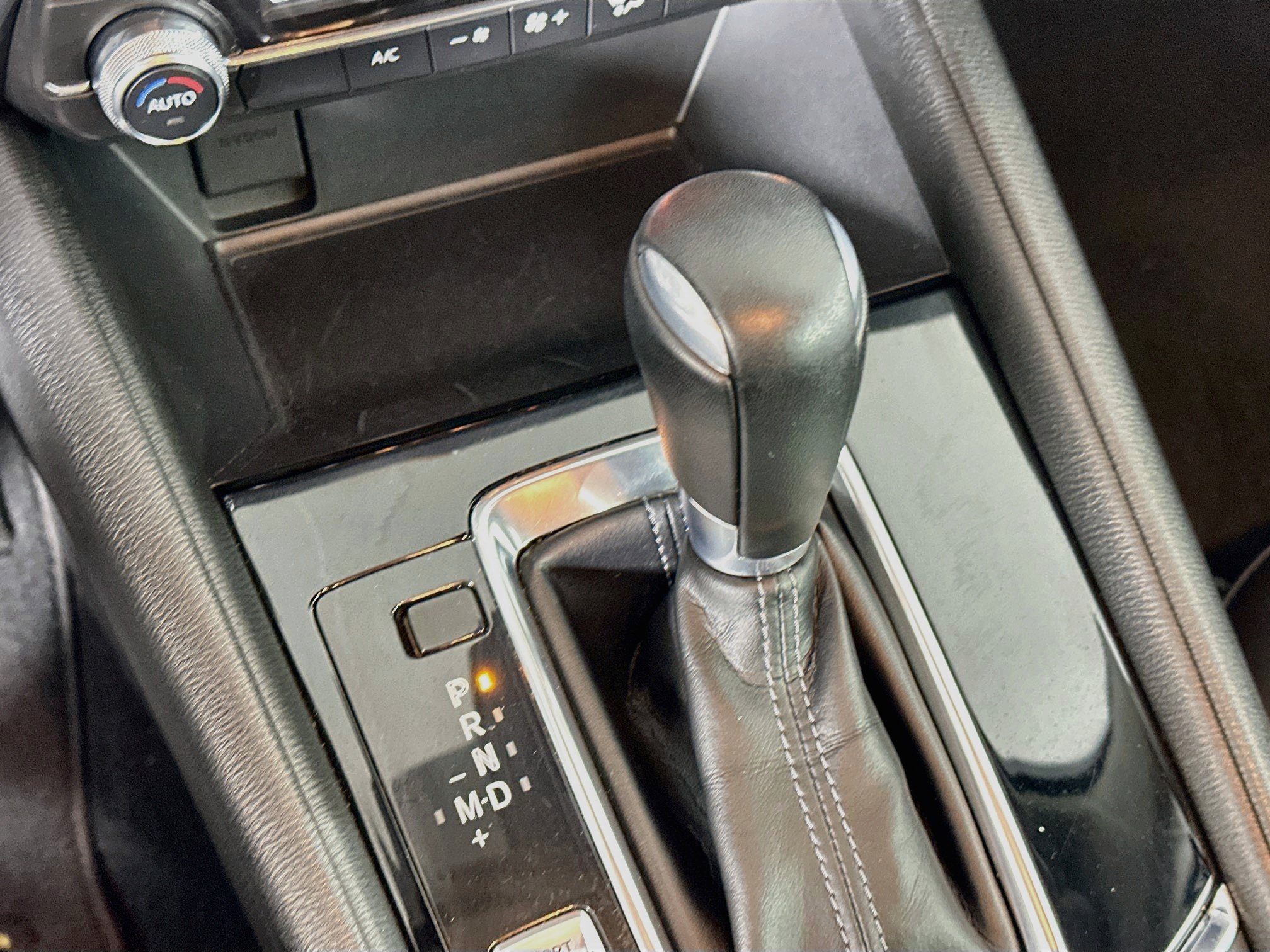 Used 2019 MAZDA CX-5 Touring FWD image 25