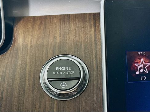 Certified 2024 Mercedes-Benz C 300 4MATIC Sedan image 16