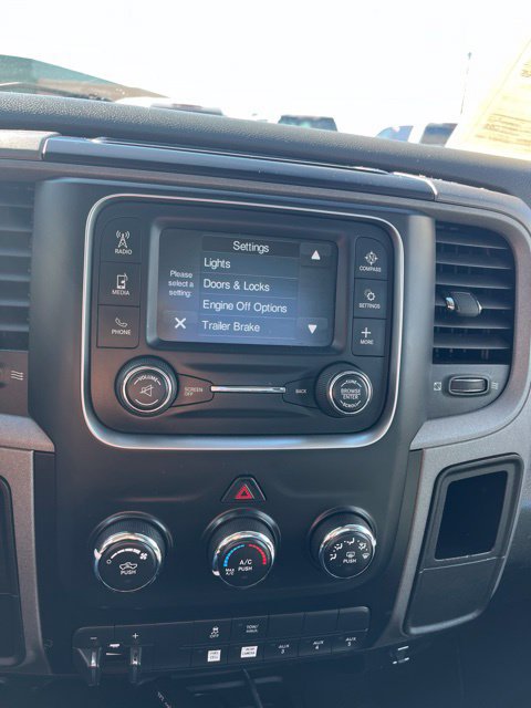 Used 2015 RAM 2500 ST AWD/4WD image 47