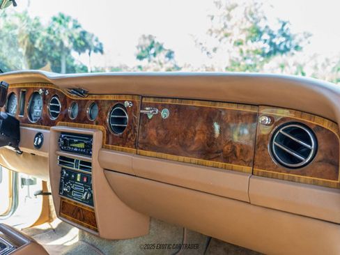 Used 1990 Rolls-Royce Silver Spur II image 45