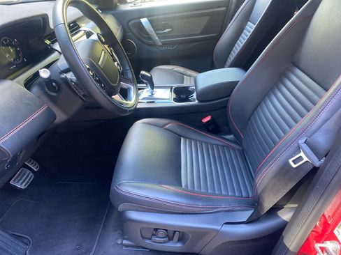 Used 2020 Land Rover Discovery Sport SE R-Dynamic image 6