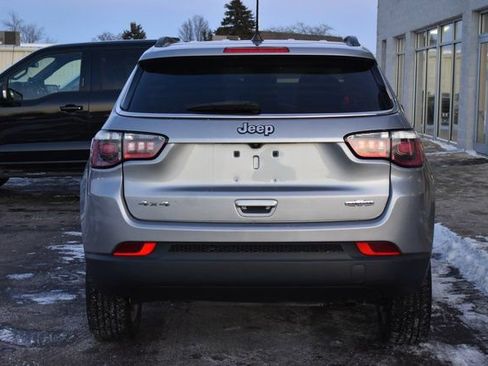 Used 2019 Jeep Compass Latitude image 5