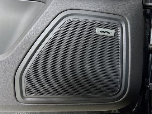 New 2026 Porsche Macan Turbo image 21