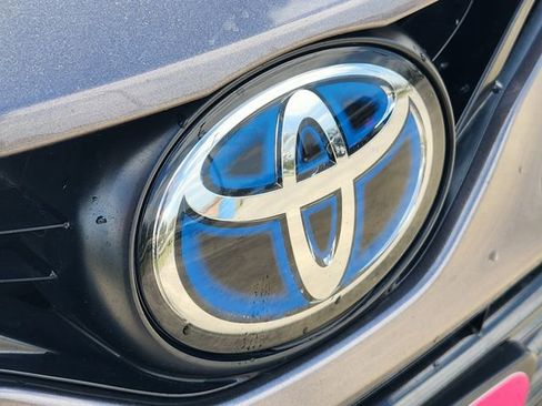 Used 2024 Toyota Camry LE image 23