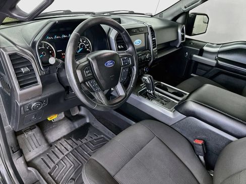 Used 2017 Ford F150 XLT w/ Equipment Group 302A Luxury AWD/4WD image 29
