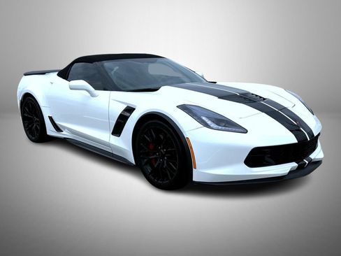 Used 2019 Chevrolet Corvette Z06 RWD image 3