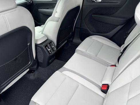 New 2026 Volvo EX40 Plus w/ Climate Package image 4