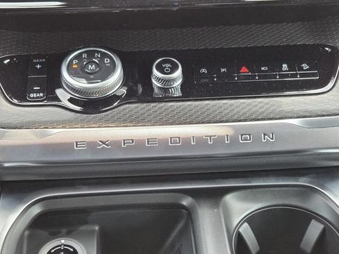 New 2027 Ford Expedition Max Platinum AWD/4WD image 15