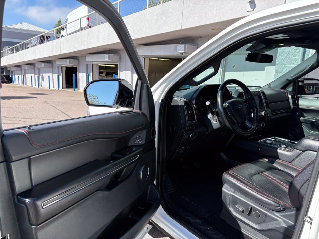 Used 2021 Ford Expedition Limited AWD/4WD image 17